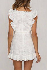 Vestido mini con ojales en blanco puro de One Wish